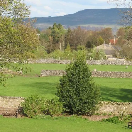 Thornton Bed & Breakfast 5*